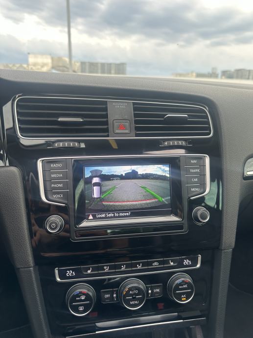 VW Golf 7 1,6 TDI | HIGHLINE | Kamera | Koža | Radar | Panorama, fotografija 16