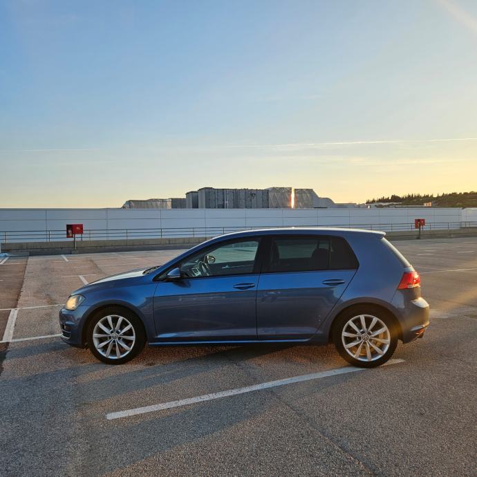 VW Golf 7 1,6 TDI Highline - Registriran s duplim setom felgi i guma!, pogled izvana - slika 2