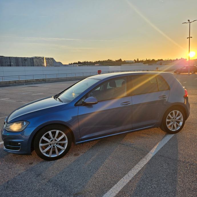 VW Golf 7 1,6 TDI Highline - Registriran s duplim setom felgi i guma!, pogled izvana - slika 3