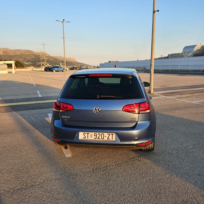 VW Golf 7 1,6 TDI Highline - Registriran s duplim setom felgi i guma!, fotografija 18