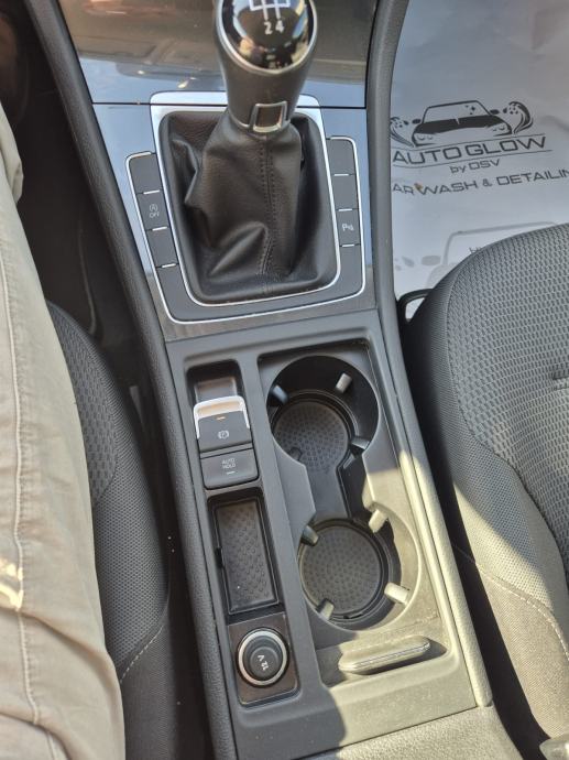 VW Golf 7 1,6 TDI izuzetno usčuvan, fotografija 10