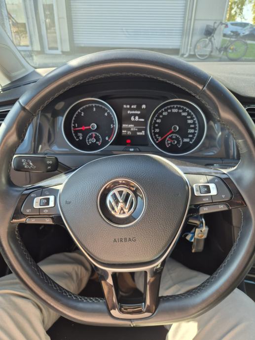 VW Golf 7 1,6 TDI izuzetno usčuvan, fotografija 7