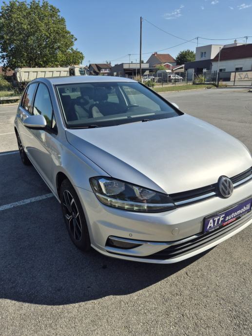 VW Golf 7 1,6 TDI izuzetno usčuvan, fotografija 5