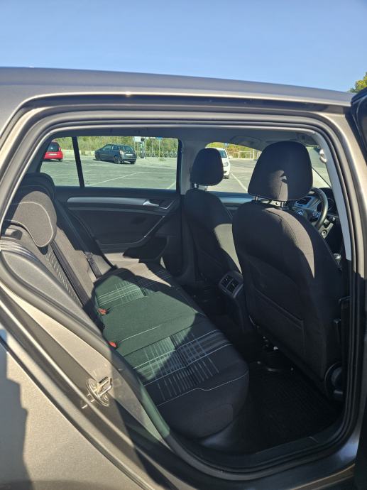 VW Golf 7 1,6 TDI, LOUNGE paket opreme, fotografija 10