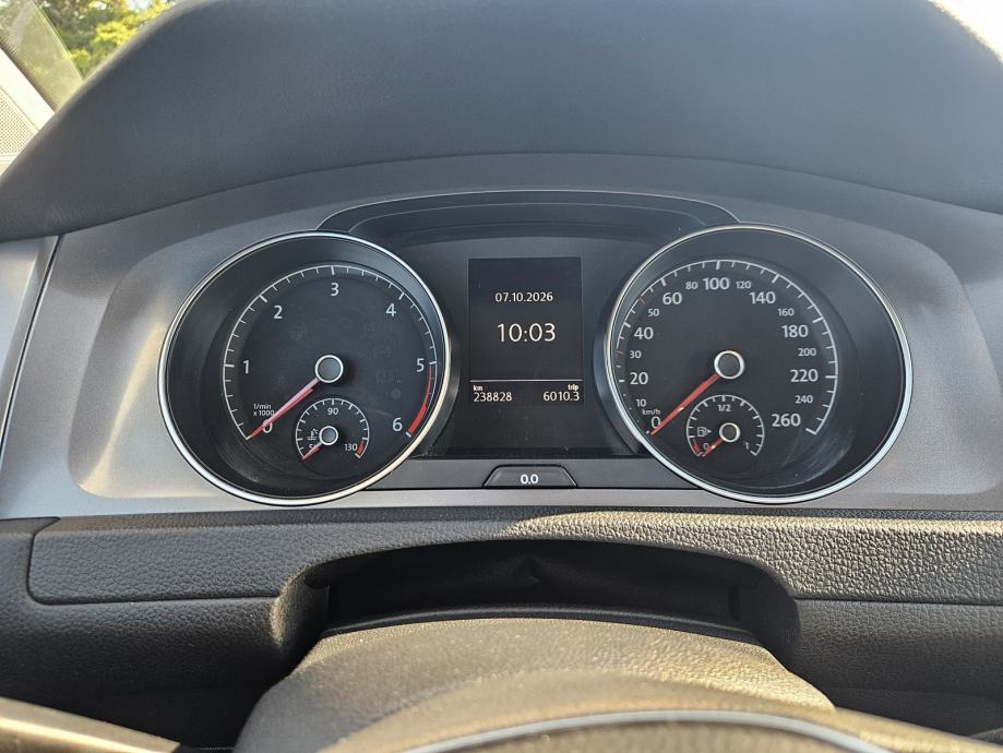 VW Golf 7 1,6 TDI, LOUNGE paket opreme, fotografija 13