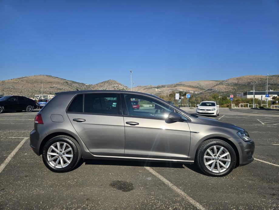 VW Golf 7 1,6 TDI, LOUNGE paket opreme, fotografija 4