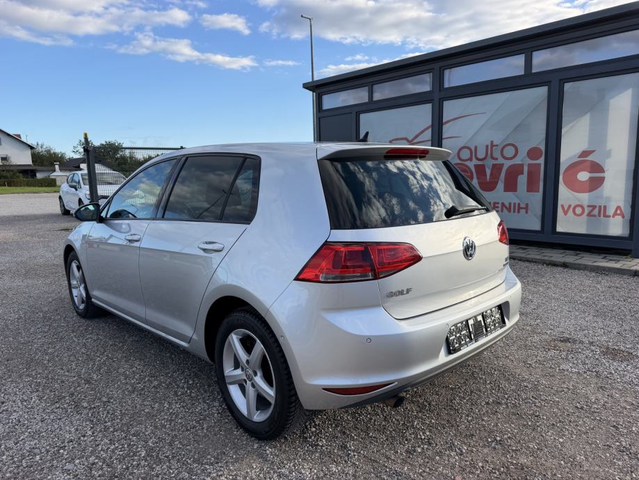 VW Golf 7 1,6 TDI - NAPRAVLJEN VELIKI SERVIS - NOVE GUME - GARANCIJA, fotografija 4
