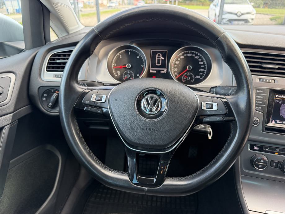VW Golf 7 1,6 TDI - NAPRAVLJEN VELIKI SERVIS - NOVE GUME - GARANCIJA, fotografija 17