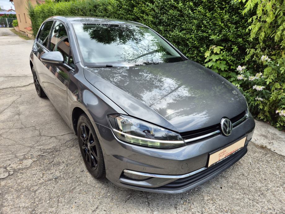 VW Golf 7 1,6 TDI*REDIZAJN*VIRTUALNI COCKPIT*KAMERA*SENZORI*JAMSTVO, fotografija 2