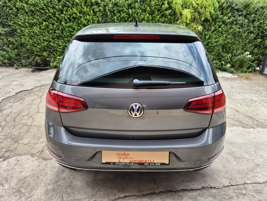 VW Golf 7 1,6 TDI*REDIZAJN*VIRTUALNI COCKPIT*KAMERA*SENZORI*JAMSTVO, fotografija 7