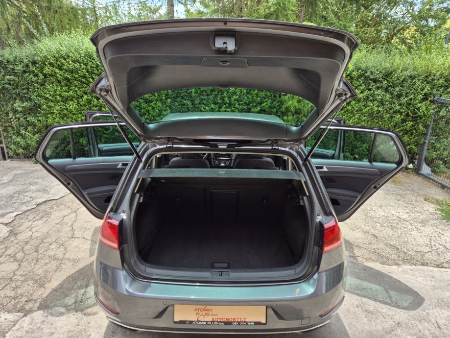 VW Golf 7 1,6 TDI*REDIZAJN*VIRTUALNI COCKPIT*KAMERA*SENZORI*JAMSTVO, fotografija 10