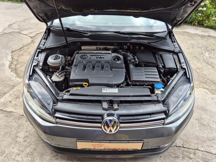 VW Golf 7 1,6 TDI*REDIZAJN*VIRTUALNI COCKPIT*KAMERA*SENZORI*JAMSTVO, fotografija 11