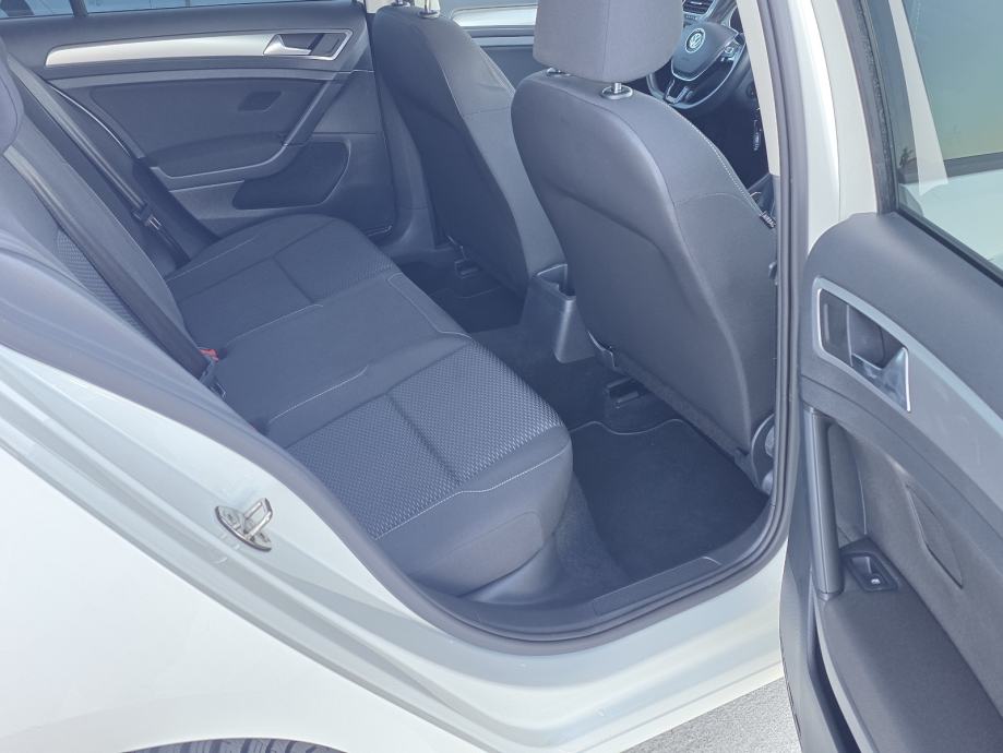 VW Golf 7 1,6 TDI ALU 17,FUL LED 145 t.k.m, fotografija 10