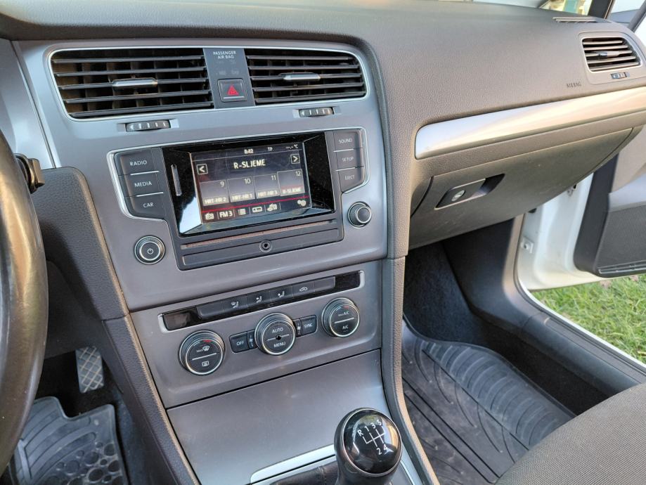 VW Golf 7 1,6 TDI, fotografija 12