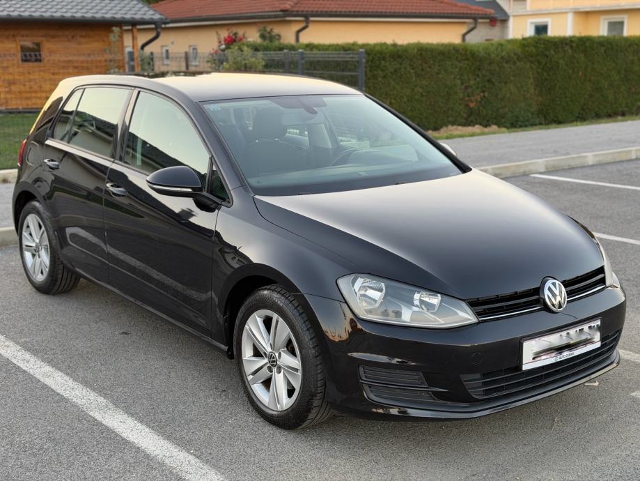 VW GOLF 7 1,6 TDI dvozonska klima,alu felge,nov kupljen u Zubaku, fotografija 13