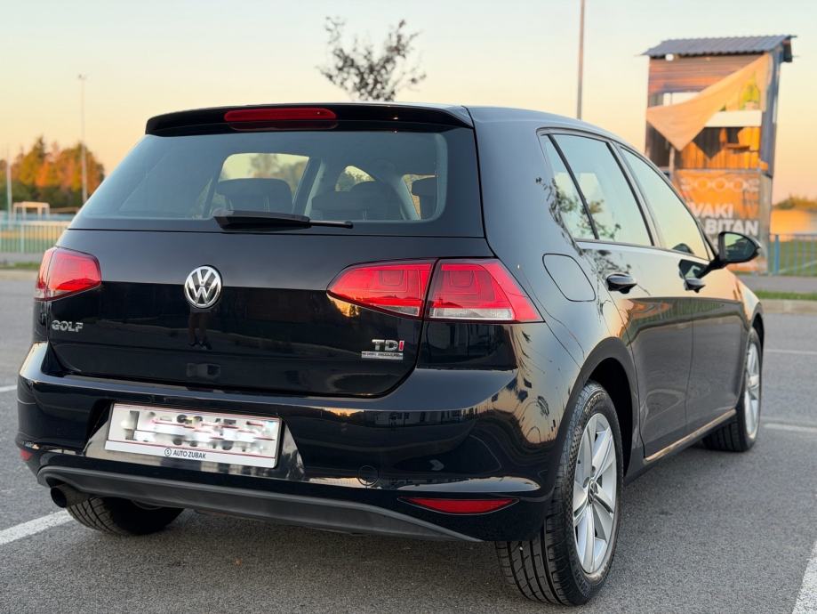 VW GOLF 7 1,6 TDI dvozonska klima,alu felge,nov kupljen u Zubaku, fotografija 9