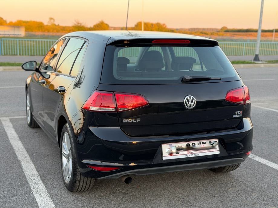 VW GOLF 7 1,6 TDI dvozonska klima,alu felge,nov kupljen u Zubaku, fotografija 2