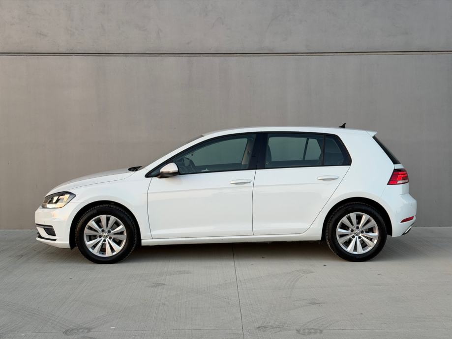 VW Golf 7 1,6TDI VELIKI SERVIS,ACC,PARK PILOT,NOVE GUME,REG.06/2027.!, fotografija 2
