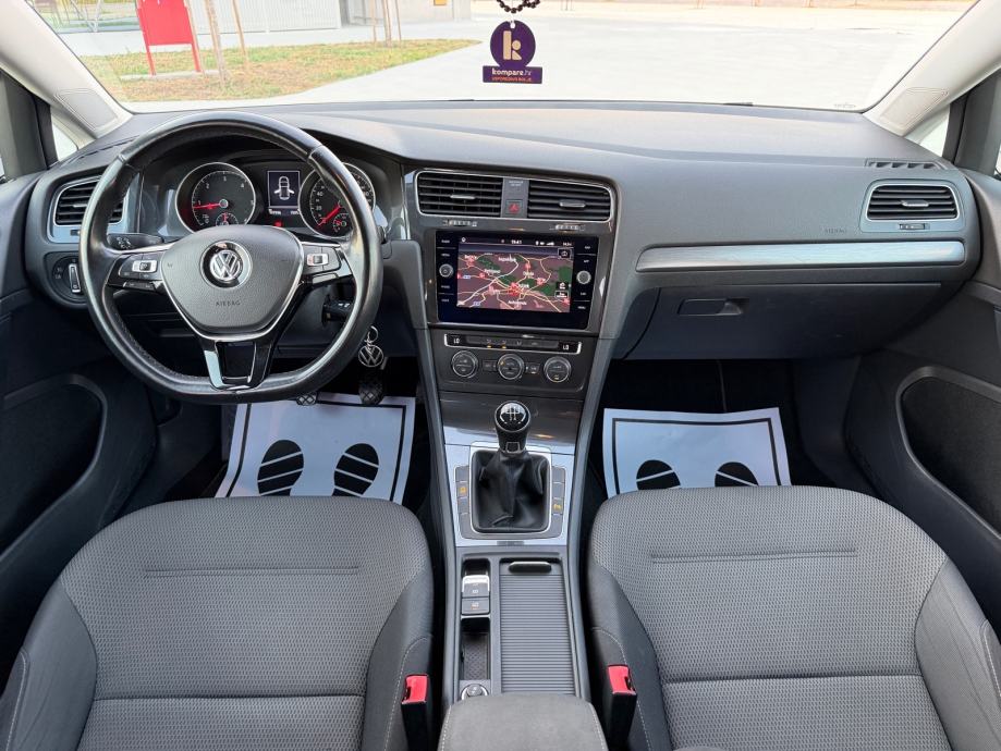 VW Golf 7 1,6TDI VELIKI SERVIS,ACC,PARK PILOT,NOVE GUME,REG.06/2027.!, fotografija 12