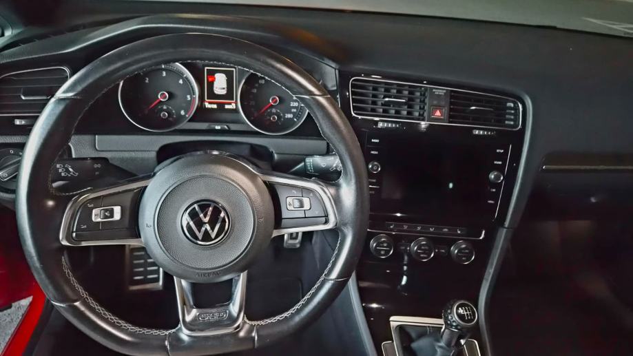 VW Golf 7.5 2,0 GTD Tornado Red Facelift, fotografija 10
