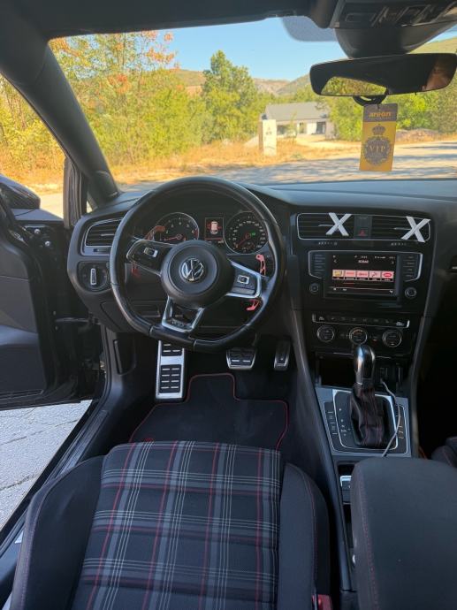 VW Golf 7 2,0 GTi automatik, fotografija 8