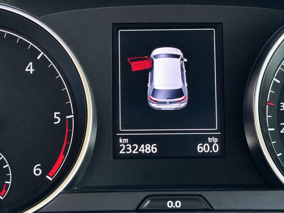 VW GOLF 7 2.0 TDI • 2015. • PANORAMA • NAVI • GRIJANJE SJEDALA, fotografija 8