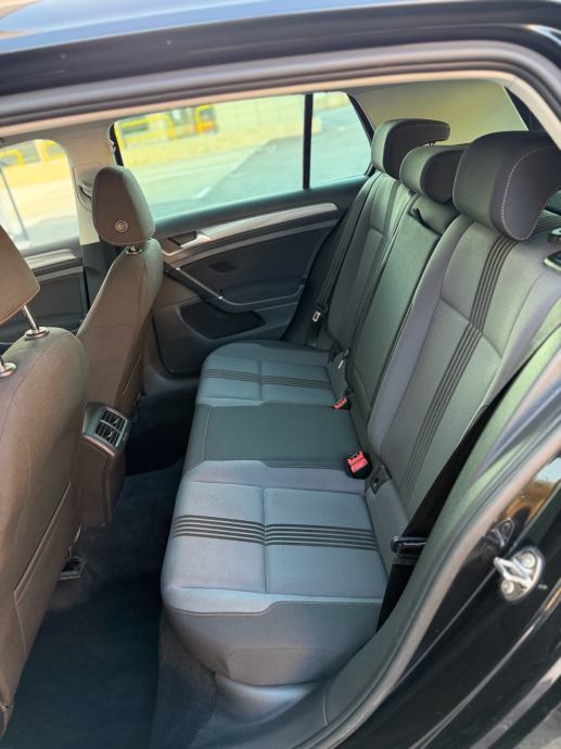 VW Golf 7 2.0 TDI ALLSTAR/SERVISNA✅JAMSTVO 12 MJ, fotografija 15