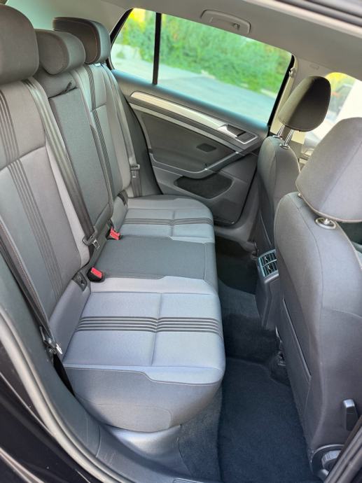 VW Golf 7 2.0 TDI ALLSTAR/SERVISNA✅JAMSTVO 12 MJ, fotografija 16