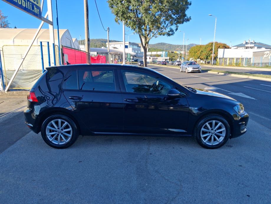 VW Golf 7 2,0 TDI BMT 150ks LOUNGE;TEMPO,NAVI,PARK PILOT;REG.1GOD, fotografija 4