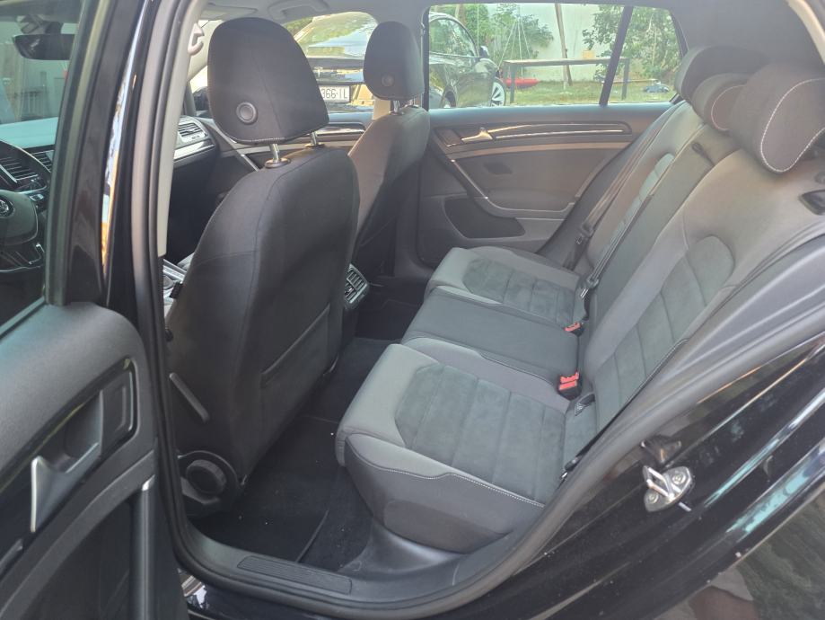 VW Golf 7 2,0 TDI DSG automatik, zimske gume gratis, fotografija 8