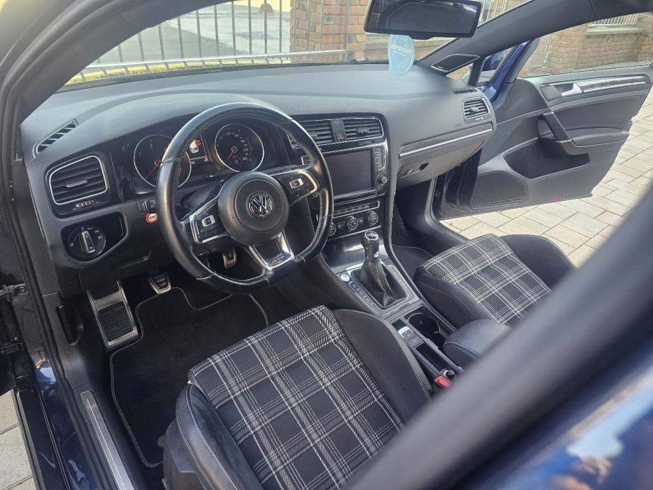 VW Golf 7 2,0 TDI BMT, fotografija 11