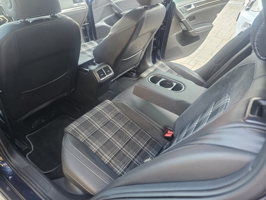 VW Golf 7 2,0 TDI BMT, fotografija 12