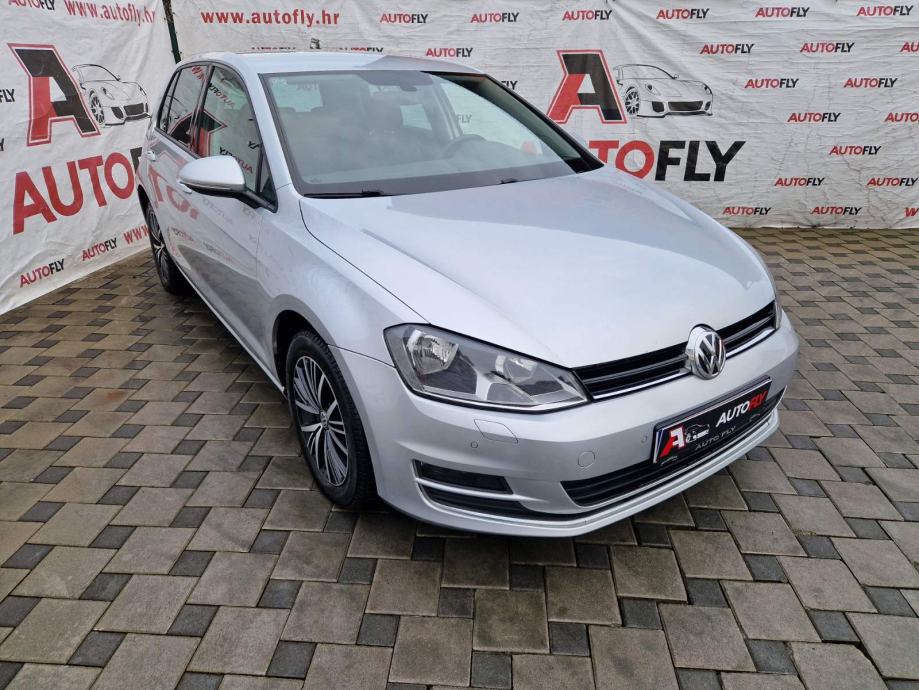 VW Golf TDI DSG ALLSTAR, 150KS, PDC, Tempomat, Navigacija