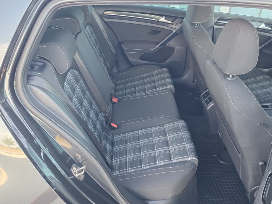 VW Golf 7 2,0 TDI GTD,DSG,ALU 18,NOVE GUME,NAVI,MODOVI VOZNJE, fotografija 10