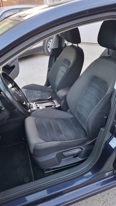VW Golf 7 2,0 TDI Highline 4Motion, servisna knjižica, fotografija 9