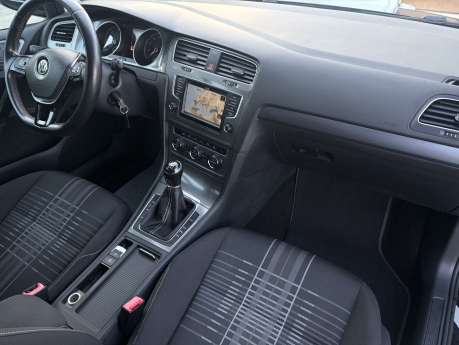 VW Golf 7 2,0 TDI Lounge *Servisna knjiga* *Jamstvo*, fotografija 20