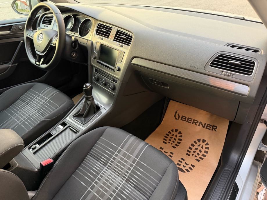 VW Golf 7-BMT-1,6 TDI-NAVI-PARK,SENZIRI-TEMPOMAT-2015 GOD-TOP STANJE, fotografija 10