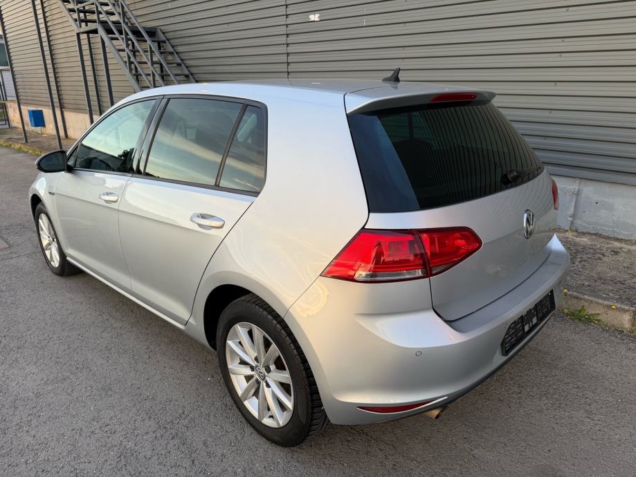 VW Golf 7-BMT-1,6 TDI-NAVI-PARK,SENZIRI-TEMPOMAT-2015 GOD-TOP STANJE, fotografija 5
