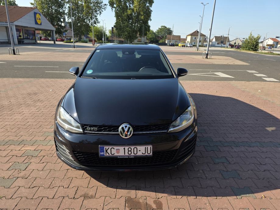 VW Golf 7 Gtd Sport&sound, fotografija 4