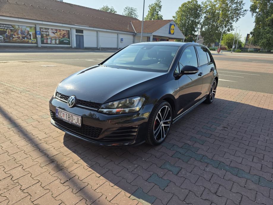 VW Golf 7 Gtd Sport&sound, fotografija 2