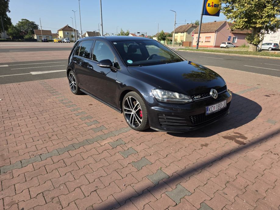 VW Golf 7 Gtd Sport&sound, fotografija 5