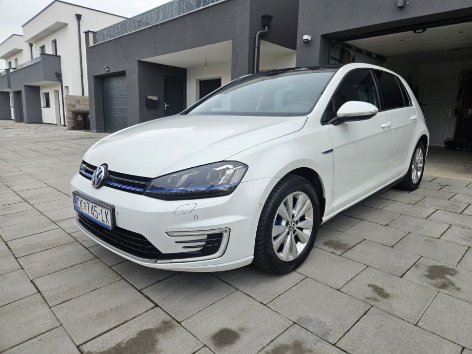 VW GOLF 7 GTE 2015. HYBRID, fotografija 4