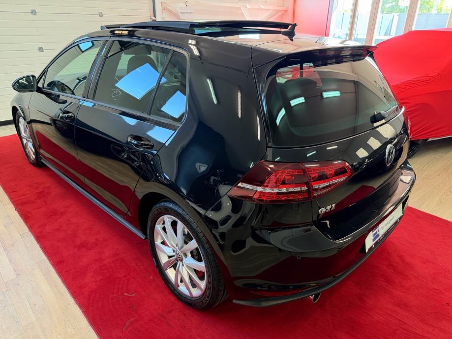 VW Golf 7 GTI DSG PERFORMANCE ***PANORAMA, DISCOVER PRO***, fotografija 2
