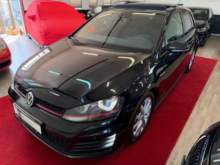 VW Golf 7 GTI DSG PERFORMANCE ***PANORAMA, DISCOVER PRO***, fotografija 3