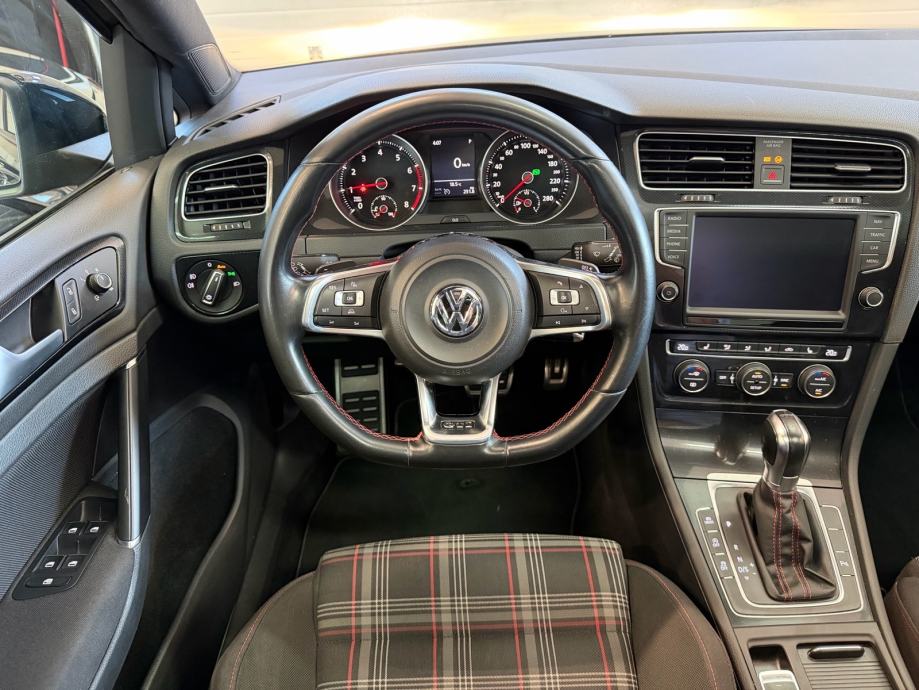 VW Golf 7 GTI DSG PERFORMANCE ***PANORAMA, DISCOVER PRO***, fotografija 16