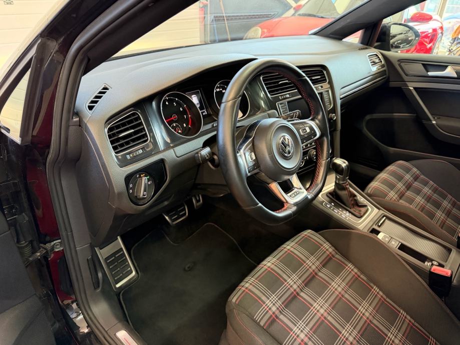VW Golf 7 GTI DSG PERFORMANCE ***PANORAMA, DISCOVER PRO***, fotografija 15