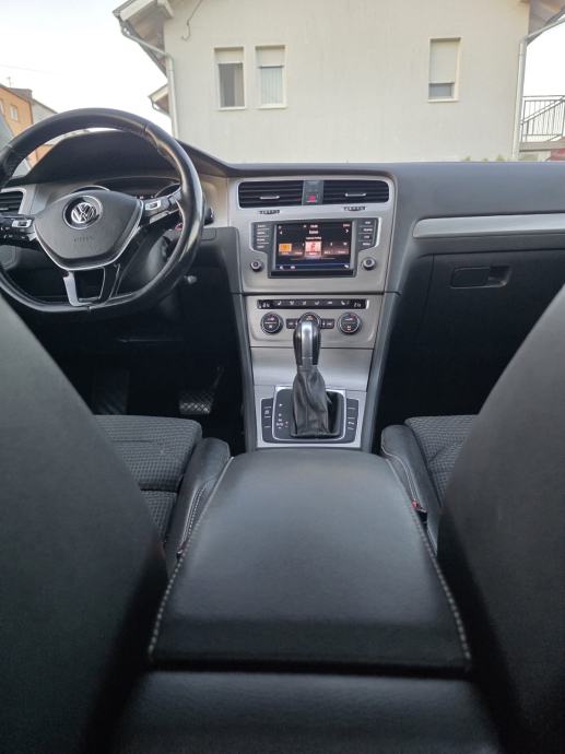 VW Golf 7 Variant 1,6 TDI automatik / XENON, fotografija 18