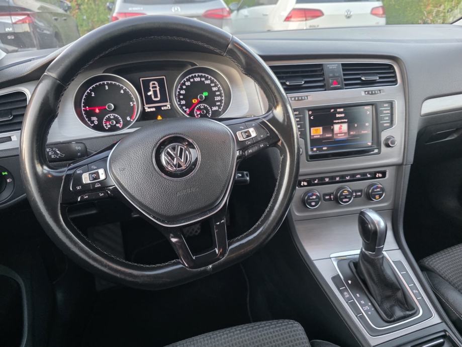 VW Golf 7 Variant 1,6 TDI automatik / XENON, fotografija 19