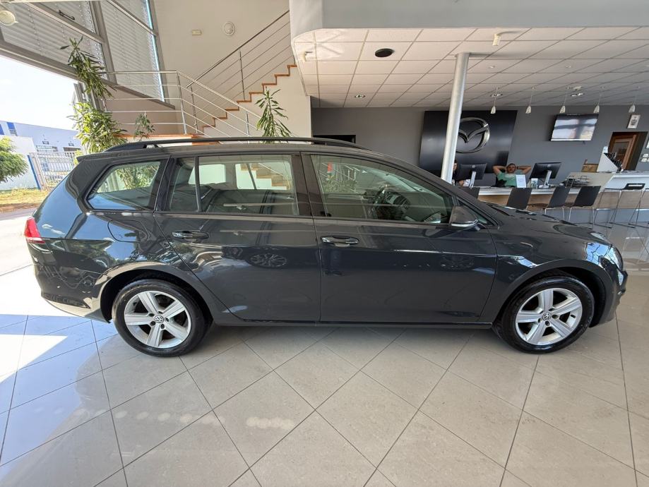 VW Golf 7 Variant 1,6 TDI BMT NAVI PARKIRNI KOŽA ALU MASAŽA, fotografija 8
