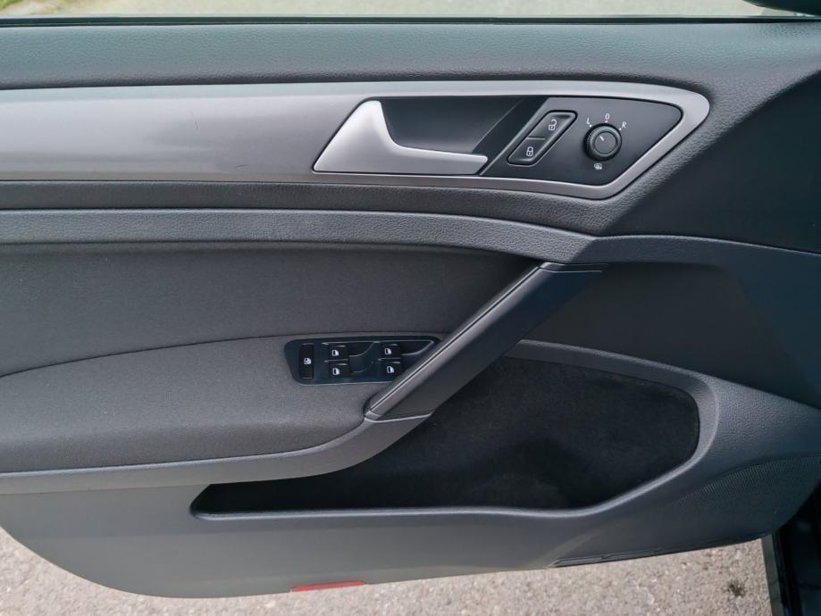 VW Golf 7 Variant 1,6 TDI BMT, fotografija 14